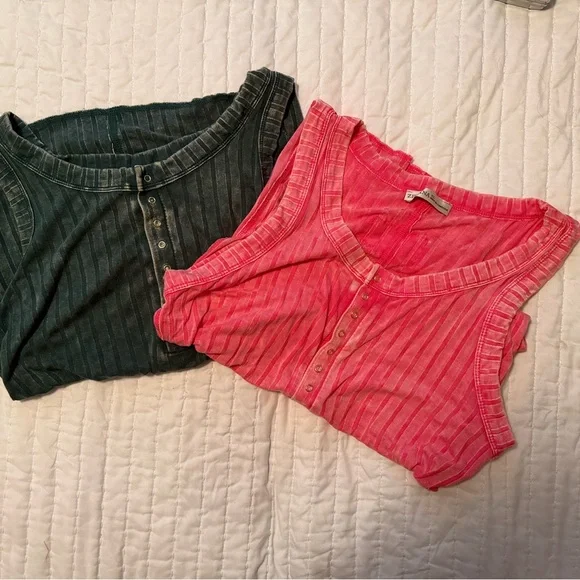 Lot of 2 Zenana Washed Ribbed
Scoop Neck Henley Tank Tops - Picture 12 of 14